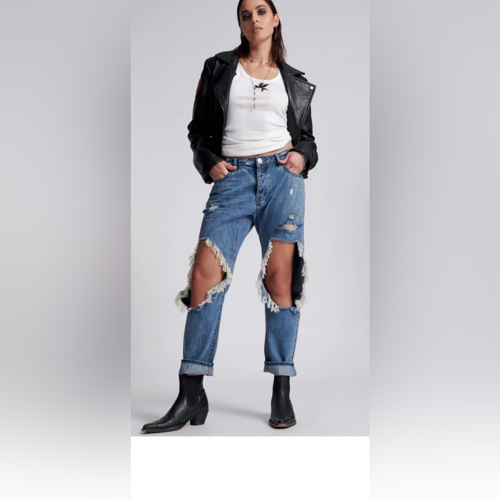 NWT One Teaspoon Johnny Blue Messed Up Saints Boyfriend Jeans Size 25. 🔥🔥